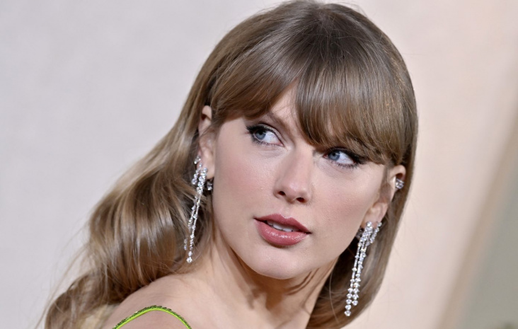 2023'te Amerika'da  satılan her 15 plaktan biri Taylor Swift'e aitti.