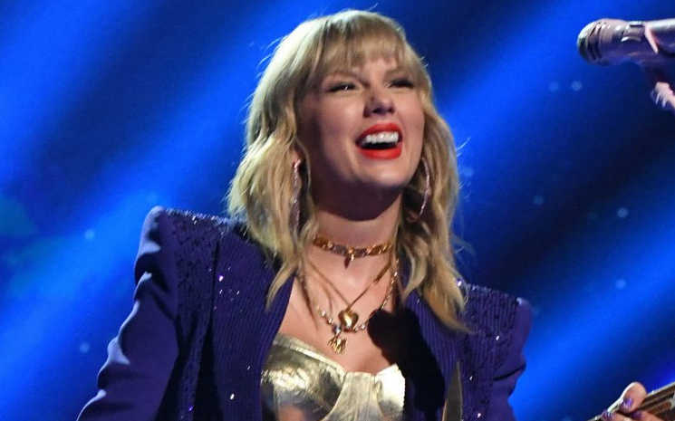 Hayvan aktivistleri Taylor Swift'in Avustralya konserini iptal etmesini istiyor!