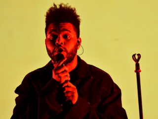 The Weeknd  Super Bowl 'da performans sergileyecek.