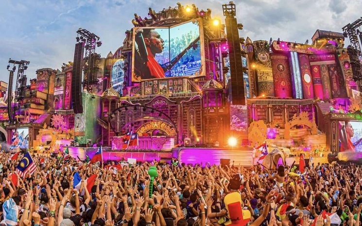 Tomorrowland dijital ortamda gerçekleşecek.