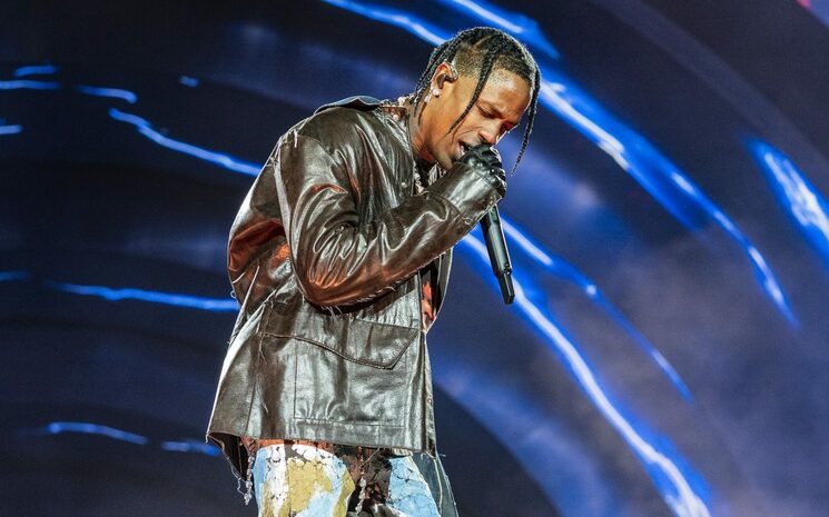 Travis Scott Londra konserine hazırlanıyor