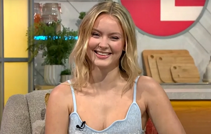 Zara Larsson, listelerde çifte başarı hedefliyor.